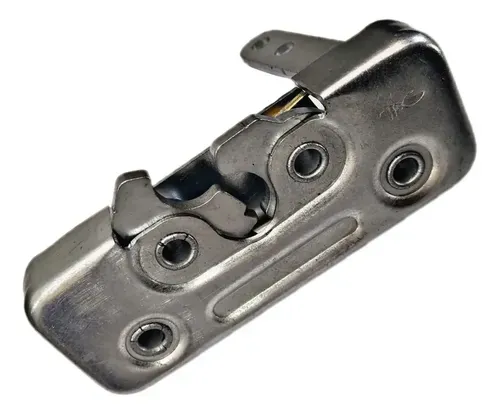 CERRADURA PUERTA CHAPA FREIGHTLINER  .