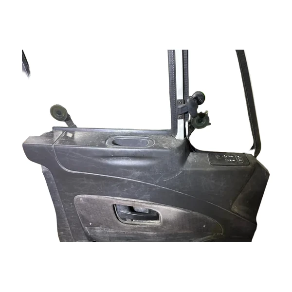 SUJETADOR INTERIOR PUERTA INTERNATIONAL 7600 WORKSTAR PROSTAR